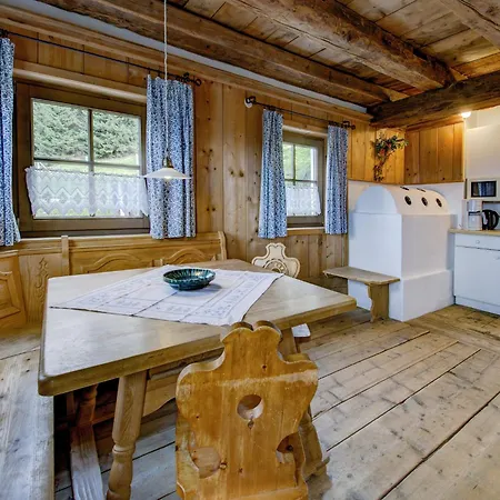 Chalet On Zettersfeld With Dolomites Views, Cleaning Included