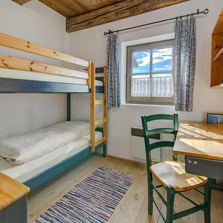 Chalet On Zettersfeld With Dolomites Views, Cleaning Included Apartmán Obernussdorf