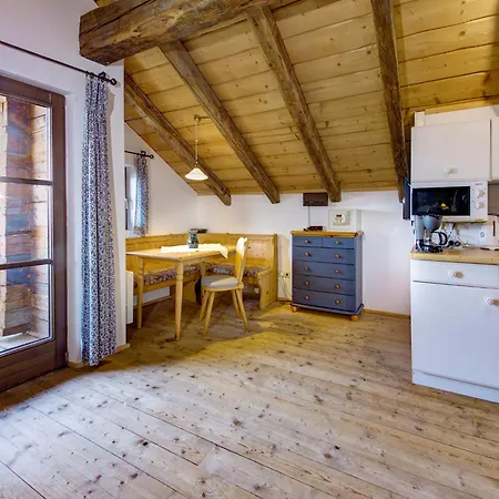 Chalet On Zettersfeld With Dolomites Views, Cleaning Included Apartmán