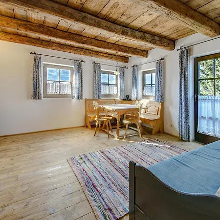 Chalet On Zettersfeld With Dolomites Views, Cleaning Included Apartmán