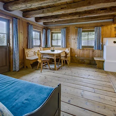 Apartmán Chalet On Zettersfeld With Dolomites Views, Cleaning Included