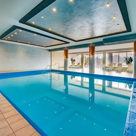 Chalet On Zettersfeld With Dolomites Views, Cleaning Included Obernussdorf